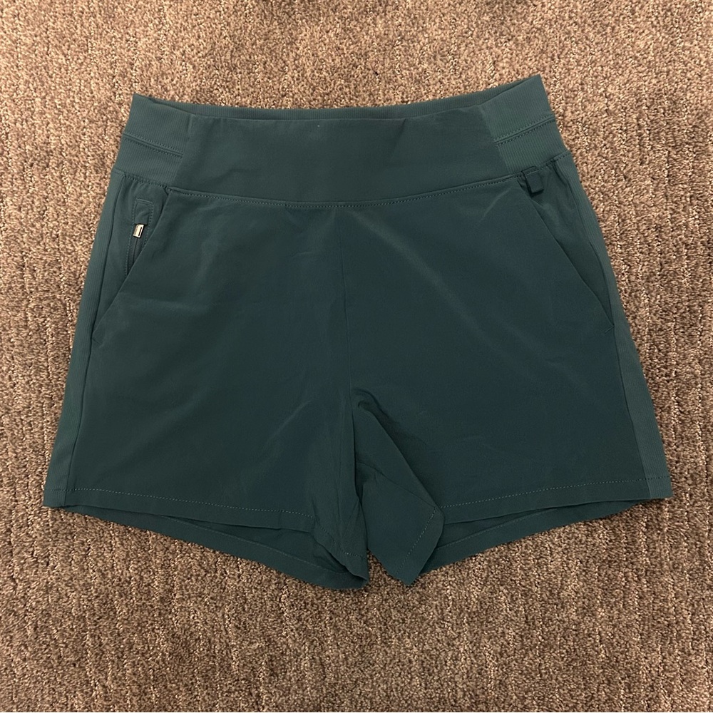 Athleta Brooklyn short - never worn! Teal green